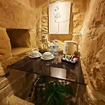 Ta' Gilarda Boutique Living 4* Birbuba