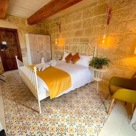 Ta' Gilarda Boutique Living 4* Birbuba