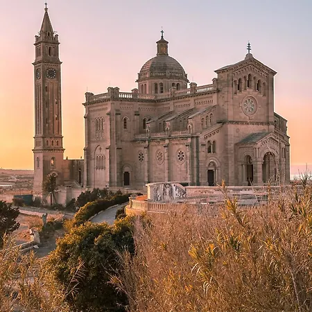 Ta' Gilarda Boutique Living Birbuba