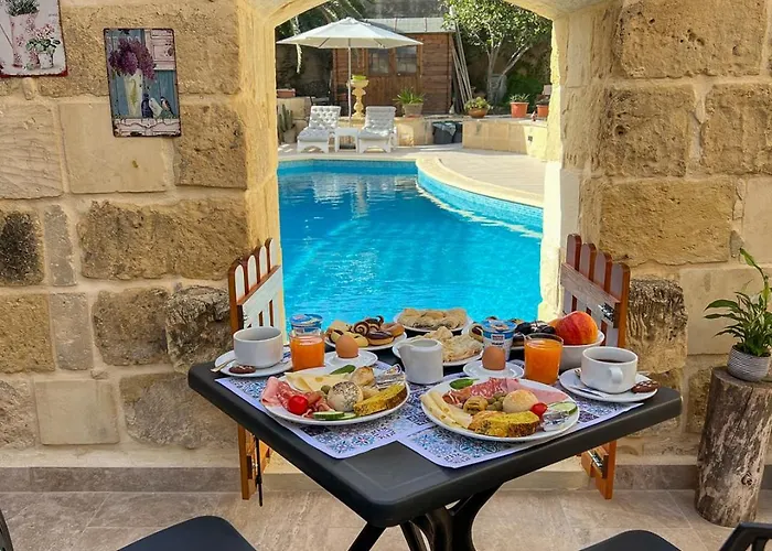 Ta' Gilarda Boutique Living Alojamento de Acomodação e Pequeno-almoço Birbuba