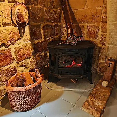 Ta' Gilarda Boutique Living Birbuba