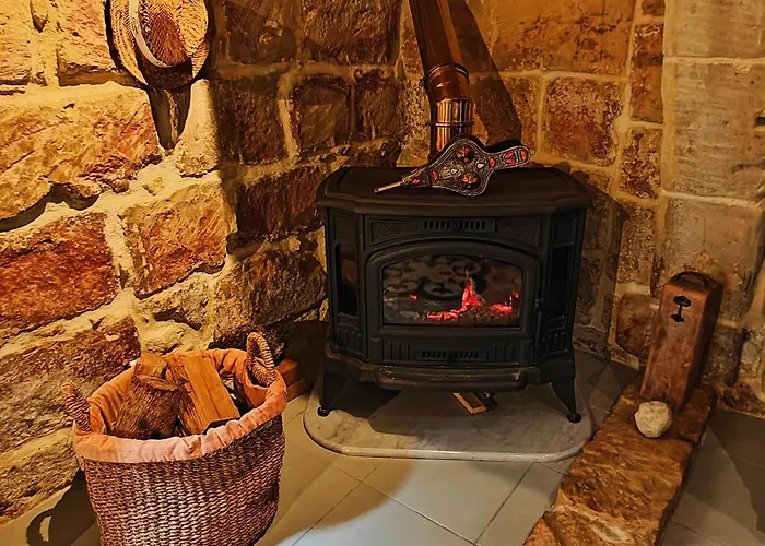 Ta' Gilarda Boutique Living Birbuba